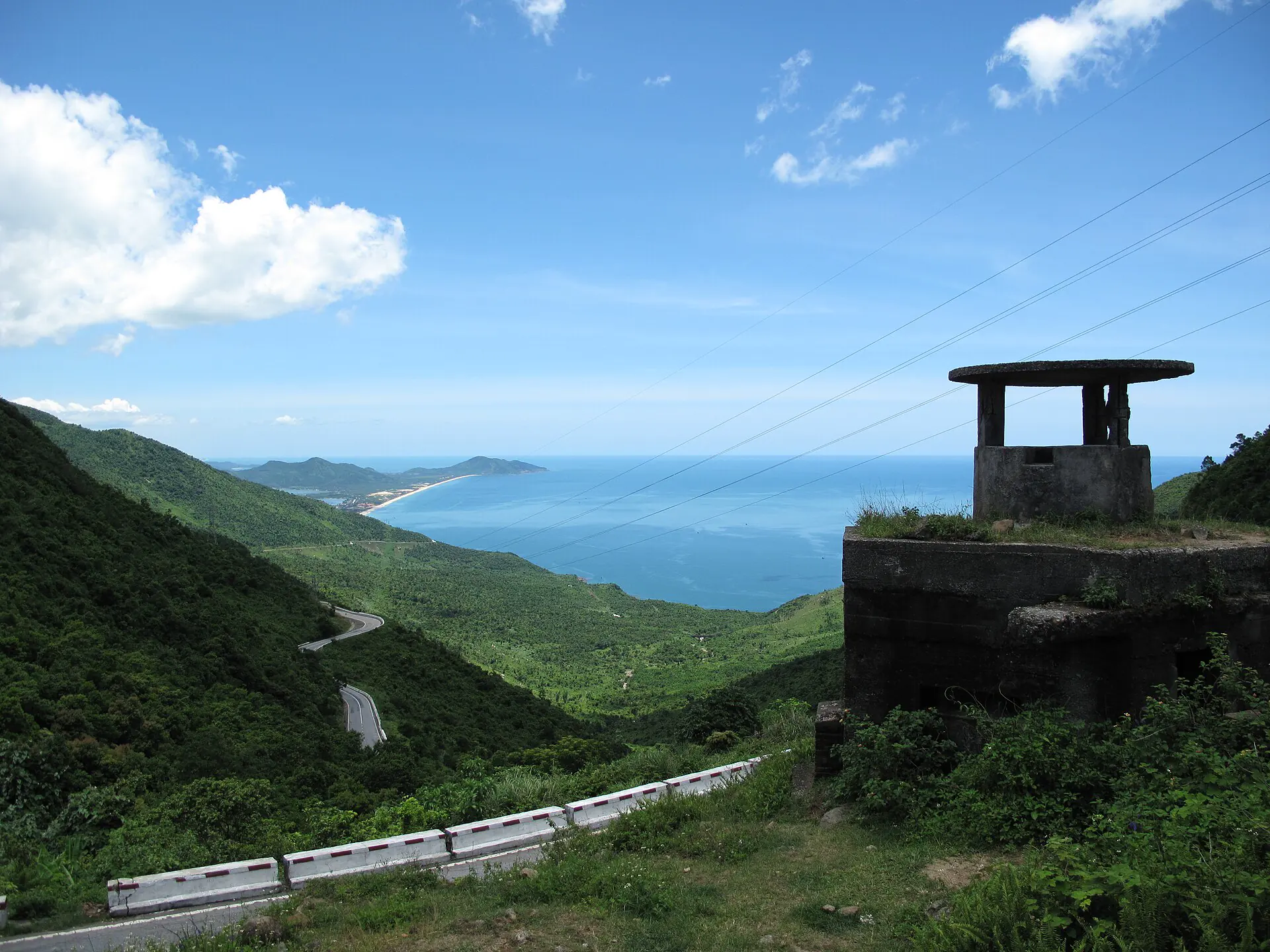 Hải Vân Pass route in Vietnam